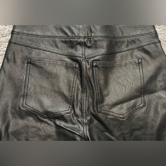 SPANX Women's Leather Like Ankle Skinny Pants - Womens Size Petite Large - Picture 8 of 9